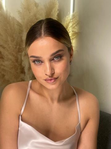 Полина